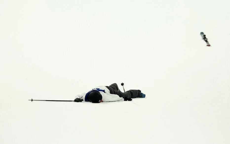 Chute choquante aux Jeux olympiques : l'avenir d'Elias Lajunen est incertain