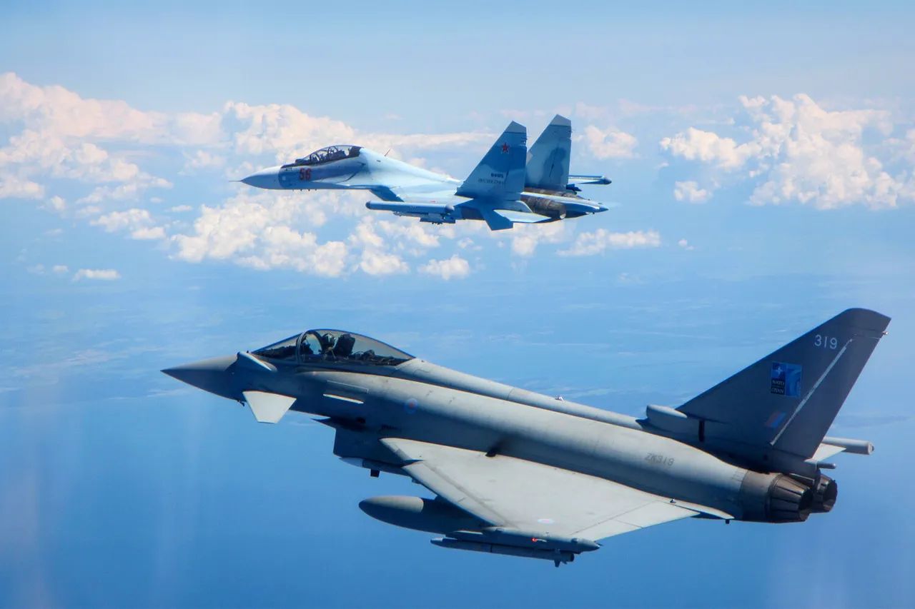 Surveillance aérienne de la frontière russe : une mission conjointe britannique et américaine