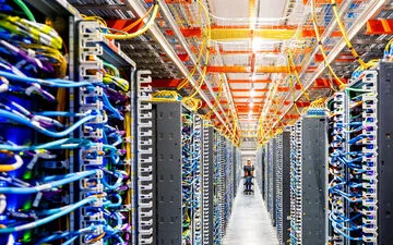 Meta Creates AI Clone of Mark Zuckerberg: A Virtual Boss?