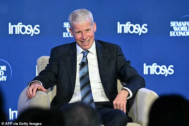 US Energy Secretary: Gas Prices Will Drop Below $3 Per Gallon Soon