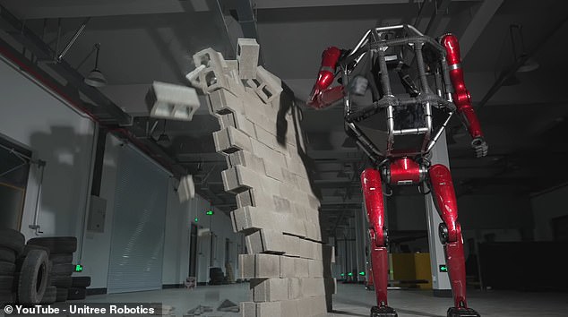 Unitree dévoile le GD01, premier mecha habité transformable au monde.