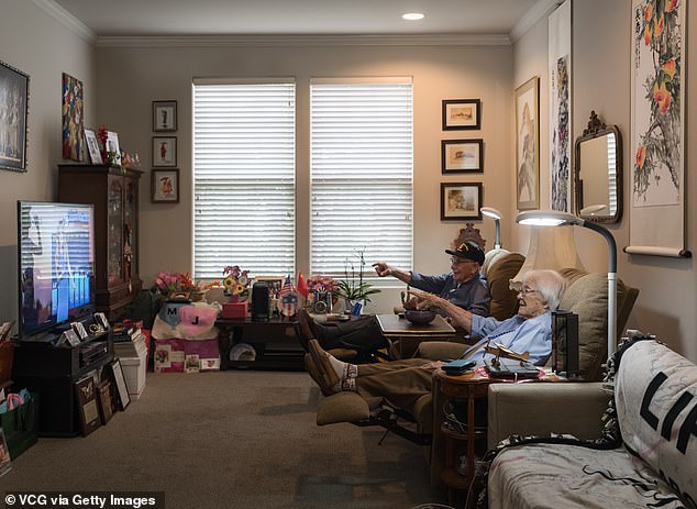 Whittier couple celebrates 80th wedding anniversary at age 101
