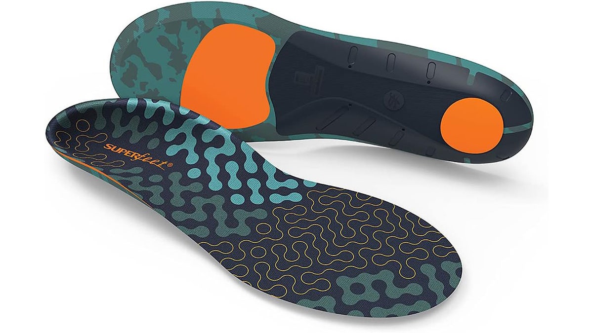 Experts Recommend Top Insoles and Shoes for Standing All Day