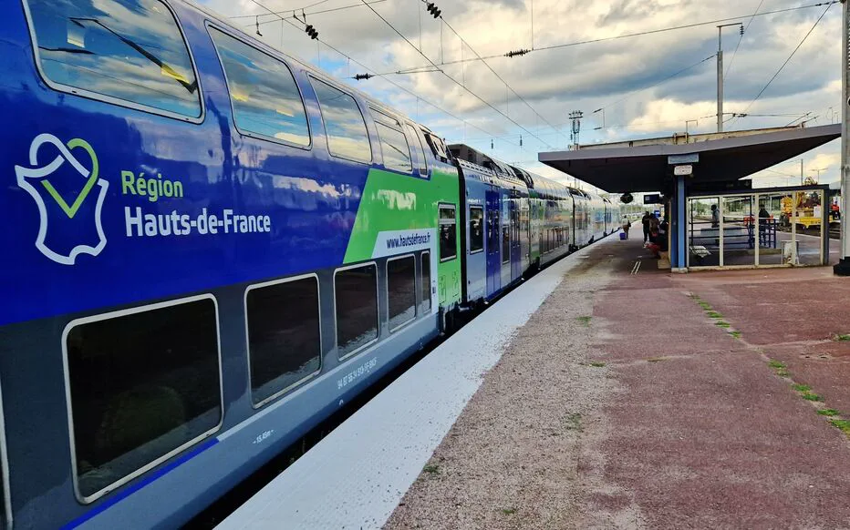 Acte scandaleux : un train caillassé dans le nord de la France perturbe les transports