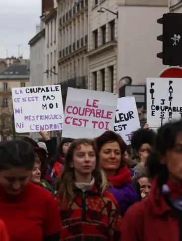 Appel à une meilleure prise en charge des victimes de violences sexuelles après le suicide d'un adolescent