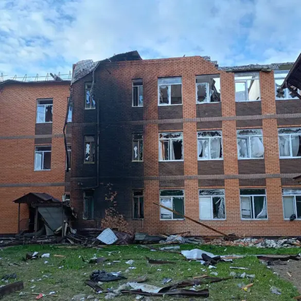 Attaque ukrainienne sur le district de Bеловsky : un homme blessé et des dommages à une usine de pétrole et une école