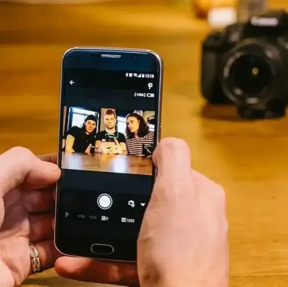 Capturez vos souvenirs avec le Canon EOS 2000D à un prix imbatable sur Cdiscount