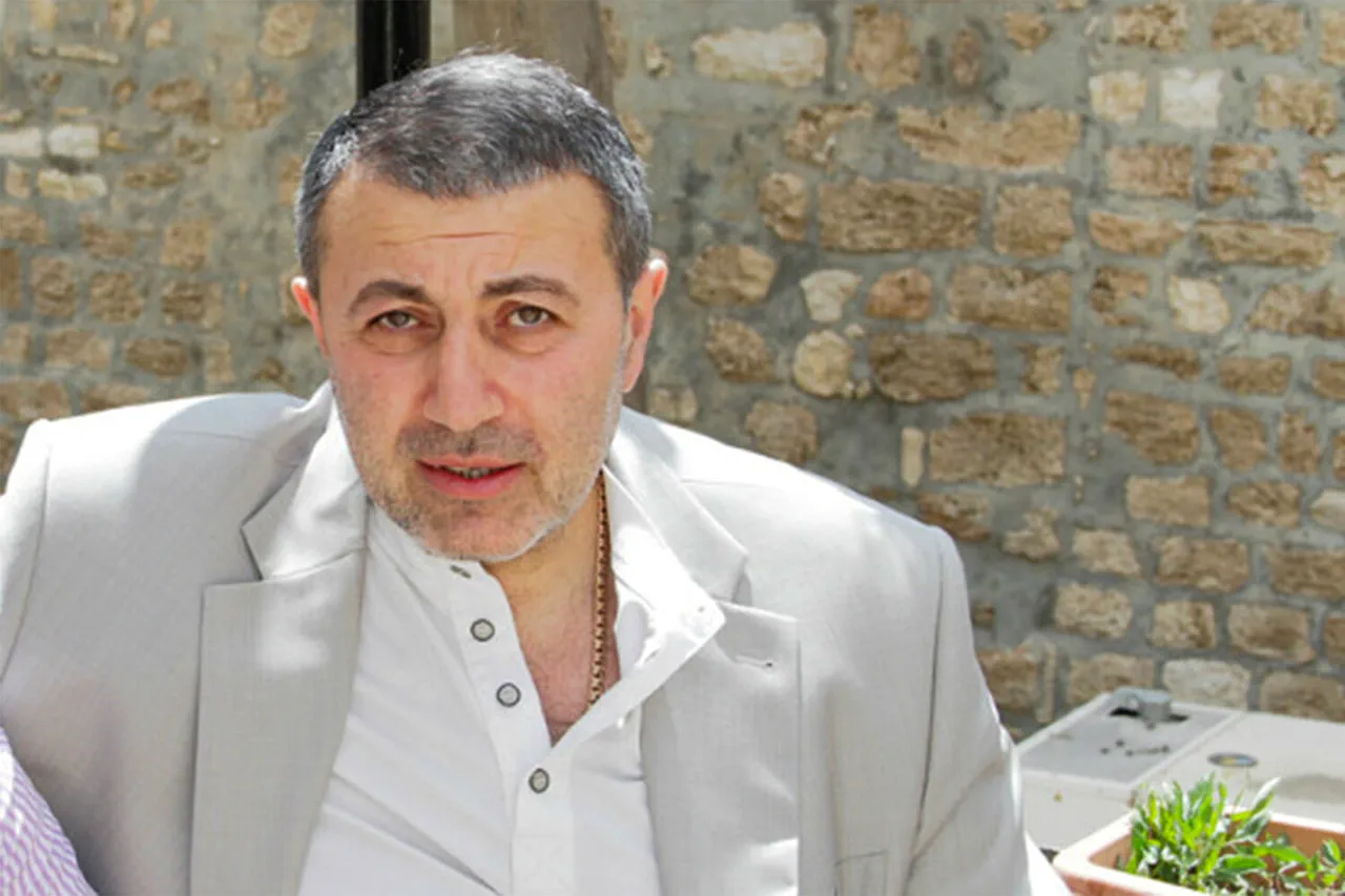 Condamnation postume du père des sœurs Hachatourian pour violences envers ses filles