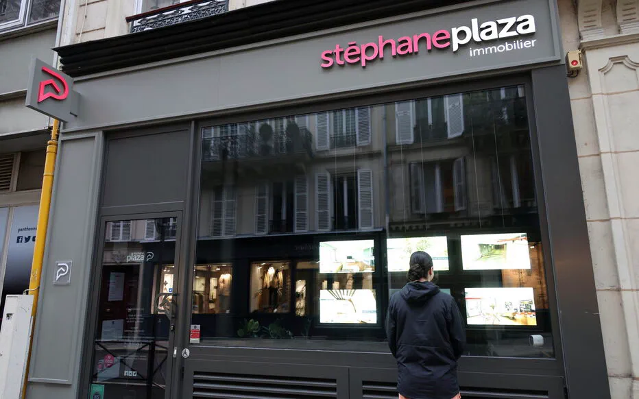 Frustration des franchisés et nouveau projet de Sixième Avenue