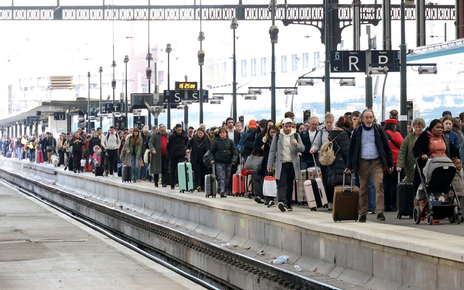 Grève à la SNCF : un accord pour éviter le 8 mai ?