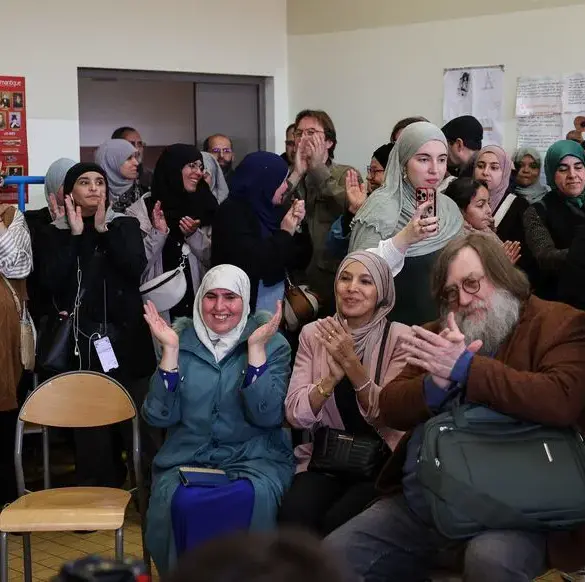 La joie au lycée Averroès après la restauration de leur contrat d'association