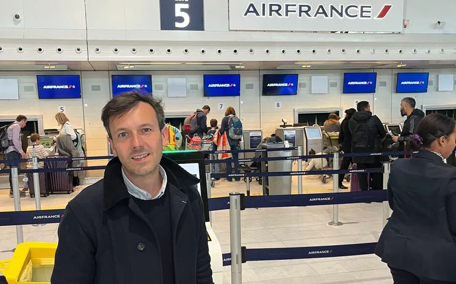 Le voyage émouvant d'un fidèle à Rome pour rendre hommage au pape François