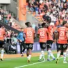 Lorient assure sa montée, Caen est relégué : le classement de Ligue 2 se précise