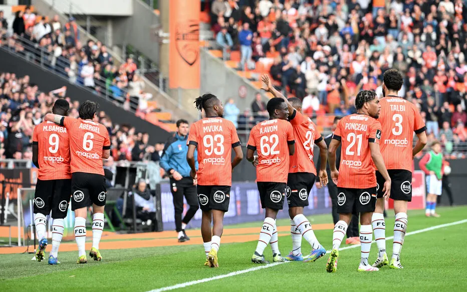Lorient assure sa montée, Caen est relégué : le classement de Ligue 2 se précise