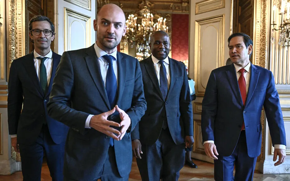 Macron prend le relais dans la crise Ukraine-Russie