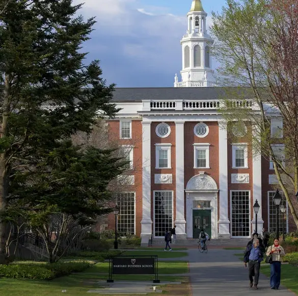 Trump lance une attaque virulente contre l'Université de Harvard, l'accusant d'être antisémite et extrême gauche