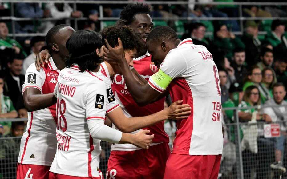 Déception au Chaudron : Saint-Étienne concède une lourde défaite face à Monaco