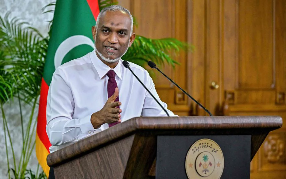 Le président des Maldives bat le record de la plus longue conférence de presse et met en lumière l'importance de la liberté de la presse