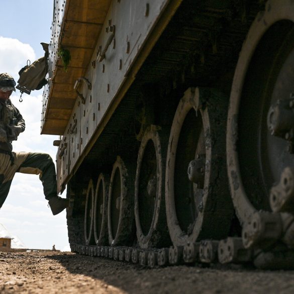 Attaque russe contre les positions ukrainiennes : urgence et destruction