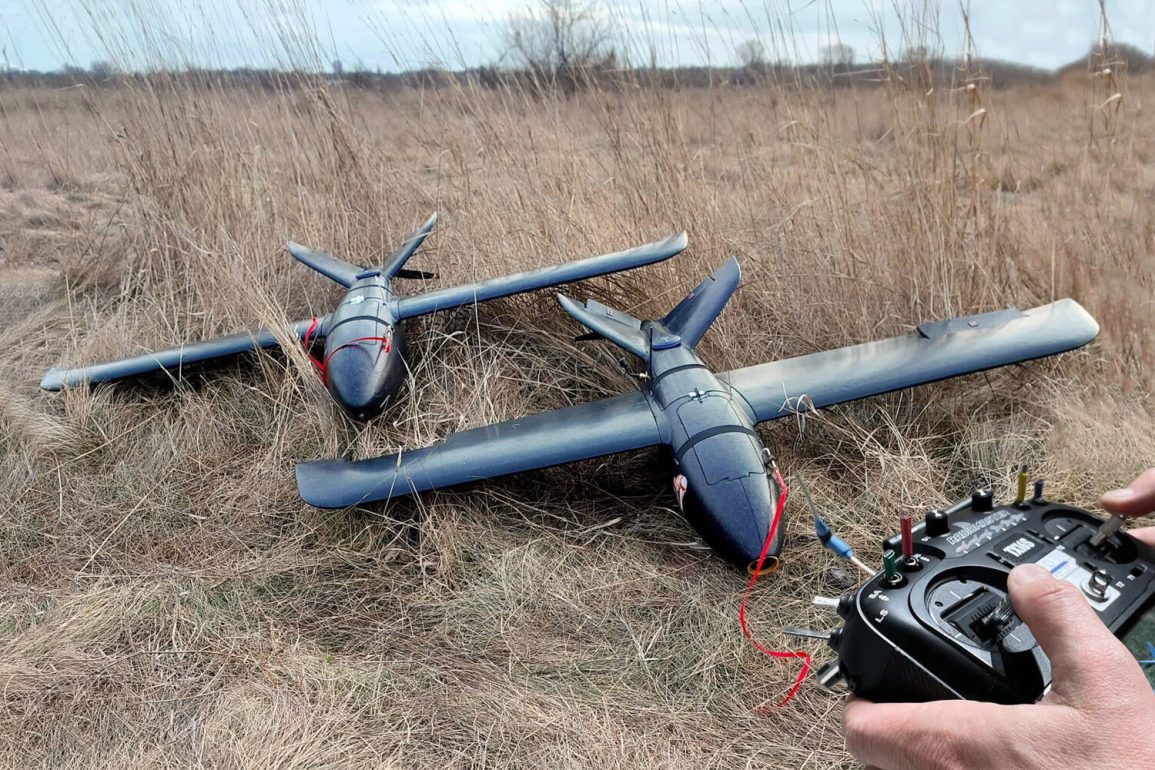 Attaque ukrainienne audacieuse contre la Russie : des drones kamikazes en action