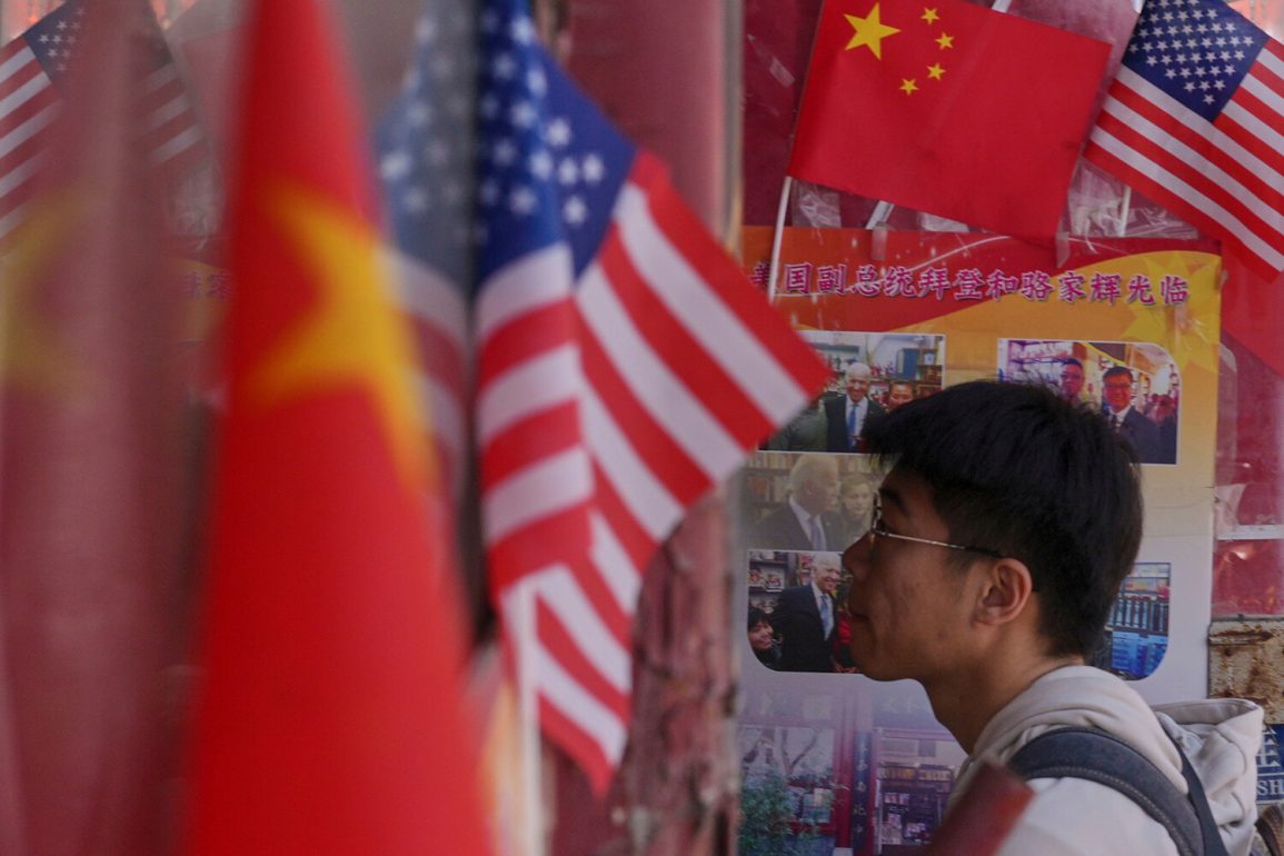 La Chine intensifie ses efforts militaires selon les États-Unis