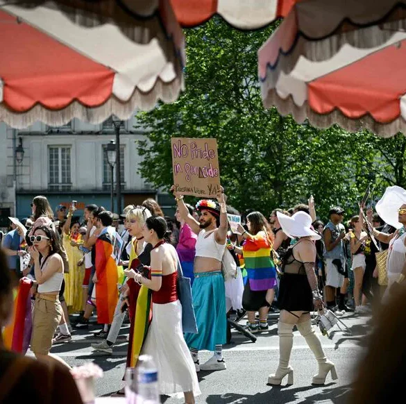 La Marche des Fiertés de Paris : un cri pour les droits LGBT+ et contre l'international réactionnaire