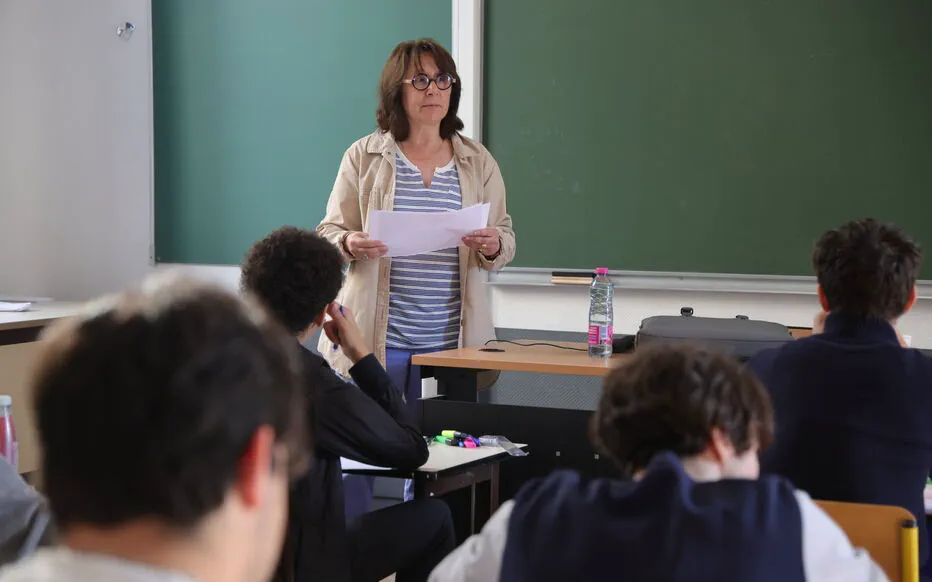 Larya et le mystère des retards : une angoisse avant l'épreuve