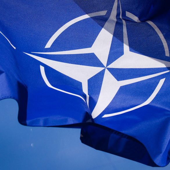 Les dépenses militaires espagnoles sous le feu de la critique