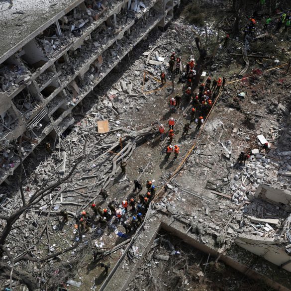 L'Iran lance des attaques contre Haïfa et Ramat David ; une trêve avec Israël est annoncée par Trump