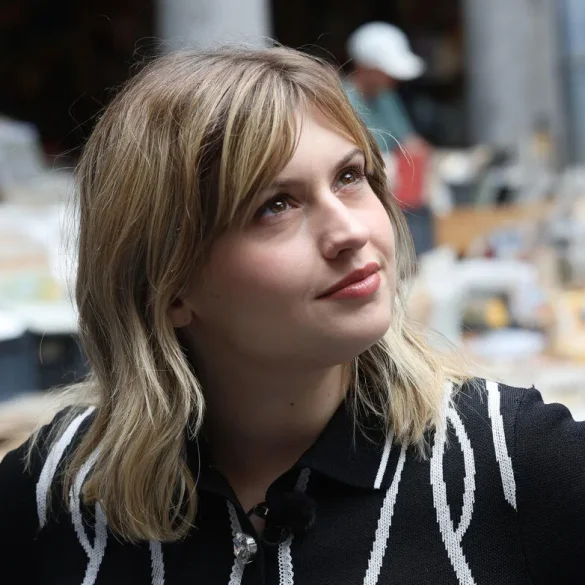 Marine, la chanteuse de la « Star Academy », dévoile son premier album, « Cœur Maladroit »