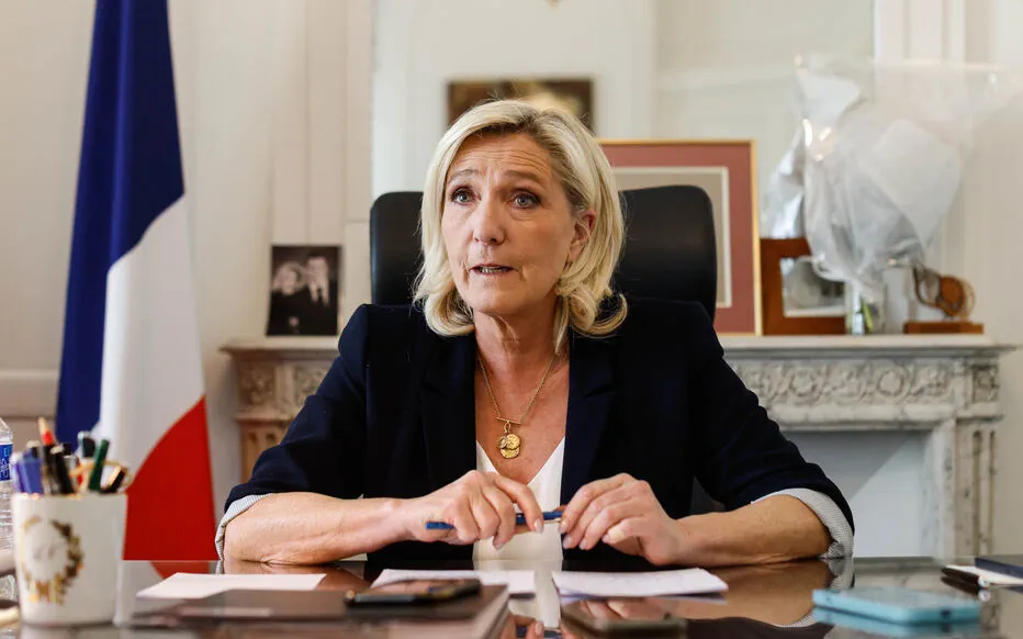 Ne procrastinez pas ! Marine Le Pen appelle les parlementaires du RN à se préparer aux prochaines batailles électorales