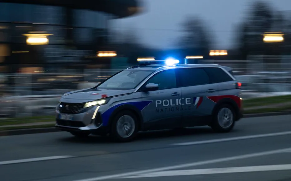 Traumatisme familial à Puteaux : trois individus armés menacent une famille