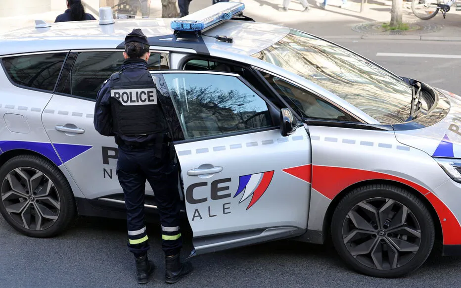 Couvre-feu pour les mineurs : une solution efficace ?