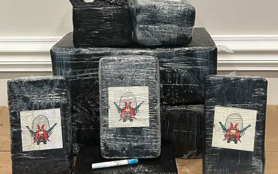 Découverte de 500 000 dollars de cocaïne lors d'une promenade sur la plage en Floride