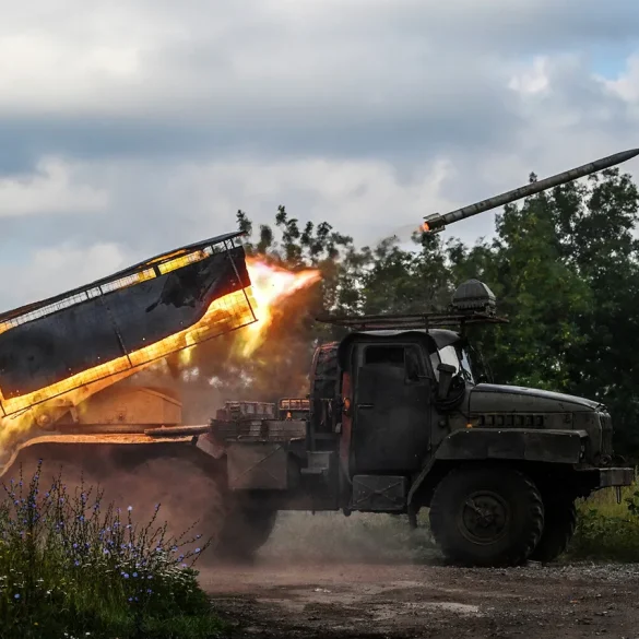 Des attaques russes précises en Ukraine : l'utilisation de drones de combat et de missiles