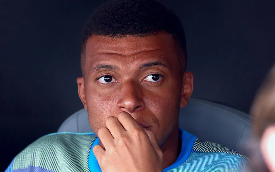 Enquête sur des opérations financières suspectes impliquant des policiers et des agents de sécurité privée