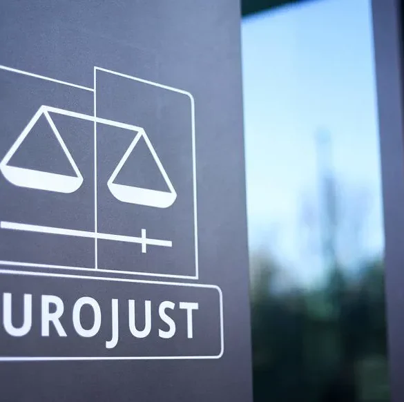 Europol et Eurojust démantèlent un groupe de pirates informatiques prorusses ciblant l'Ukraine et ses alliés