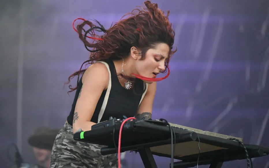 Festival musical : une chanteuse se sent menacée par le public masculin