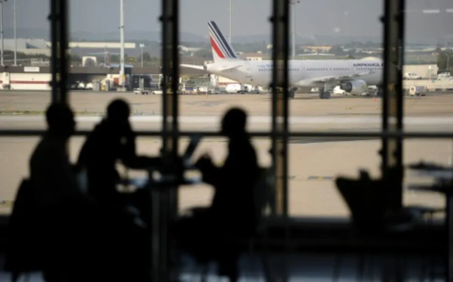 Grève des contrôleurs aériens : perturbations importantes attendues pour les départs en vacances