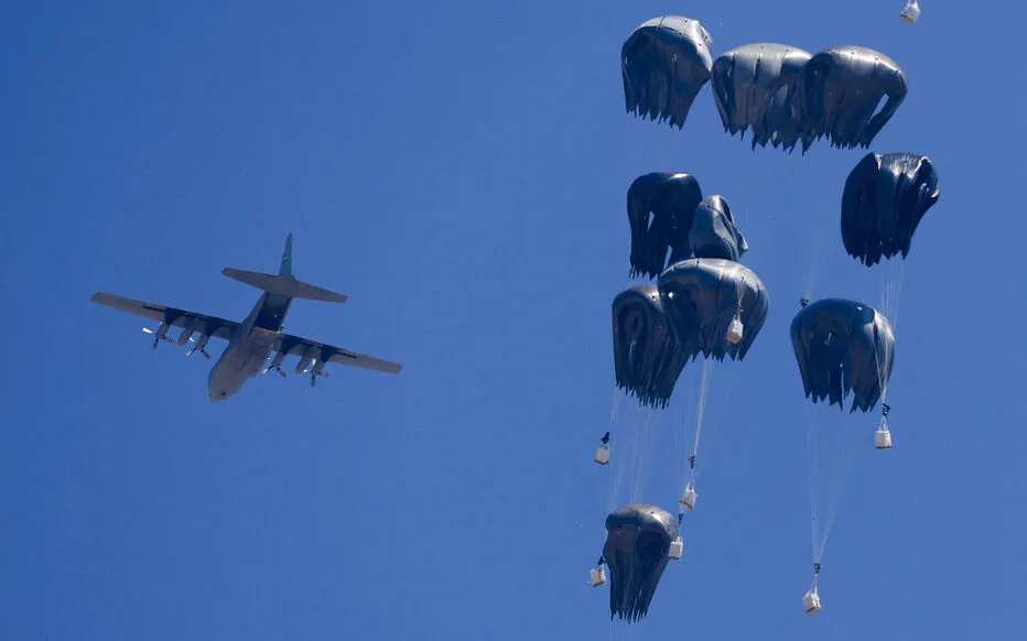 Israël assouplit les restrictions à la bande de Gaza pour prévenir une famine