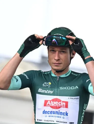 Jasper Philipsen : une chute brutale met fin à ses espoirs sur le Tour 2025