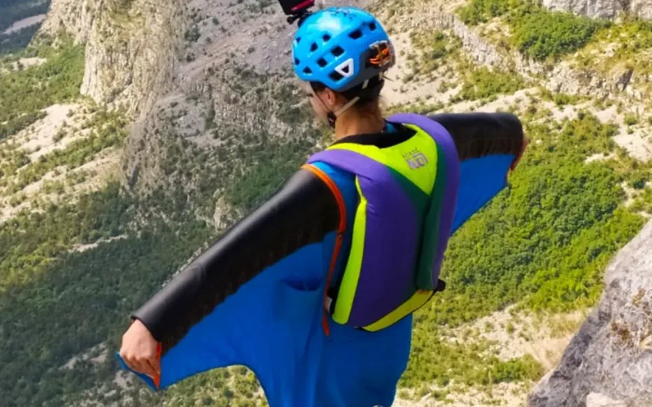 La célèbre cascadeuse espagnole Marta Jiménez décède tragiquement lors d'un entraînement