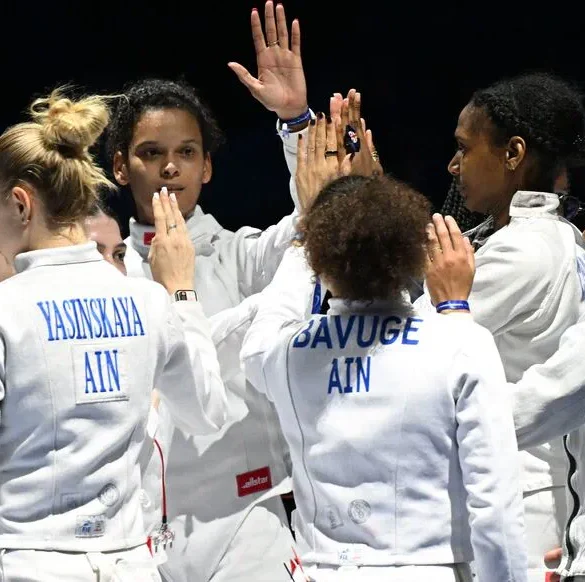 La délégation française remporte l'or au sabre féminin aux championnats du monde de Tbilissi 2025