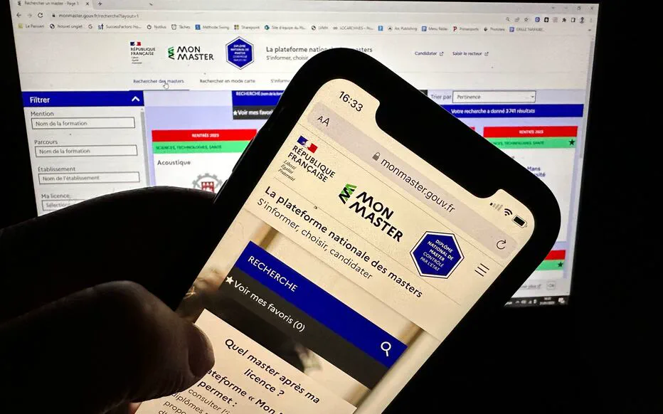 La joie de recevoir son diplôme assombrie par les incertitudes de l'avenir