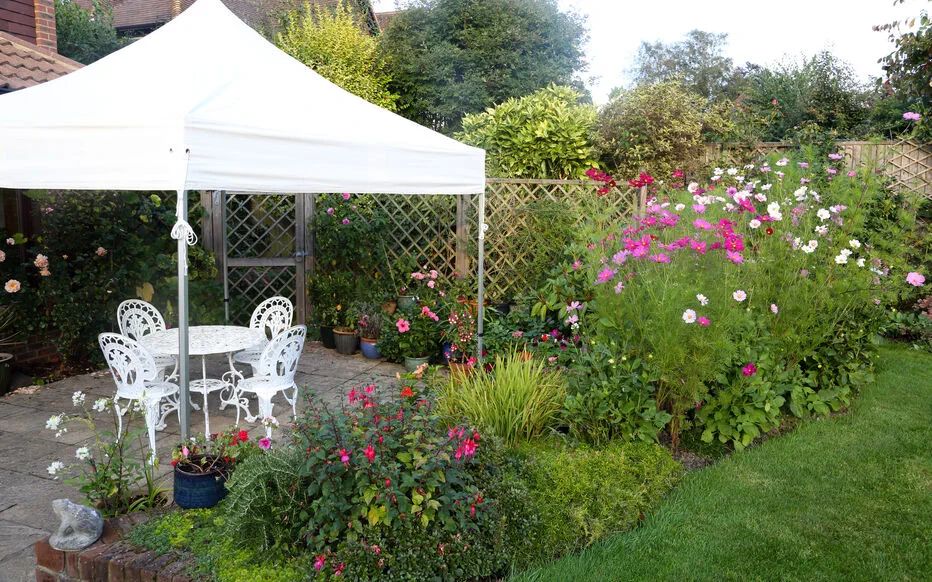 La renaissance de la tonnelle : un nouvel acteur pour les jardins cet été