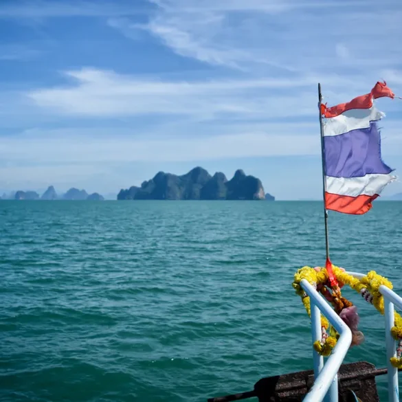 La Thaïlande déclare l'état de siège dans huit provinces frontalières avec le Cambodge pour maintenir la paix et l'ordre