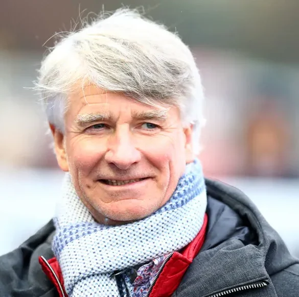 Le champion de course Pierre Levesque fait des vagues dans le monde équestre français