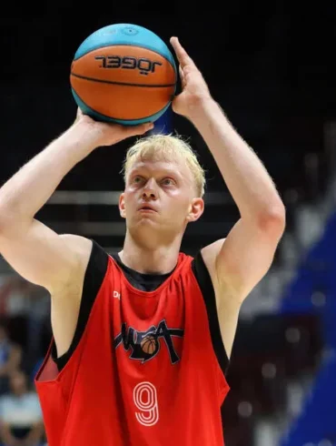 Le joueur de basket-ball Daniil Kasatkin arrêté en France sur des accusations de cybercriminalité