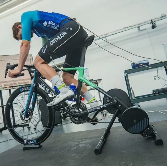 Le paradis des cyclistes de Lille : un ancien site de cigarettes devient un havre pour les amateurs de vélo