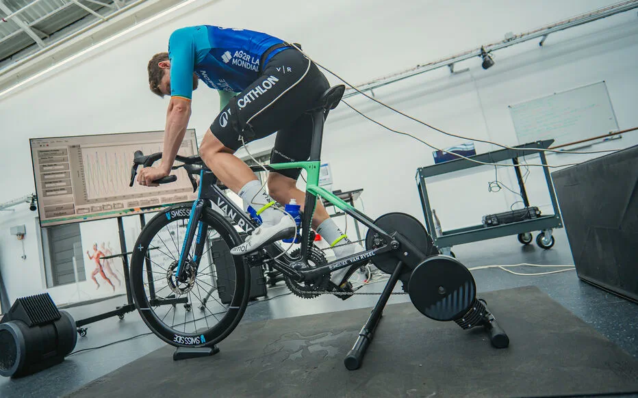 Le paradis des cyclistes de Lille : un ancien site de cigarettes devient un havre pour les amateurs de vélo